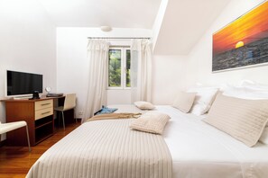 3 bedrooms, in-room safe, iron/ironing board, WiFi - HVAR MOOD HOUSE - HVAR EXCLUSIVE SEA,SUN & STARS APARTMENT: MAGNIFICENT SEA VIEW (Hvar)