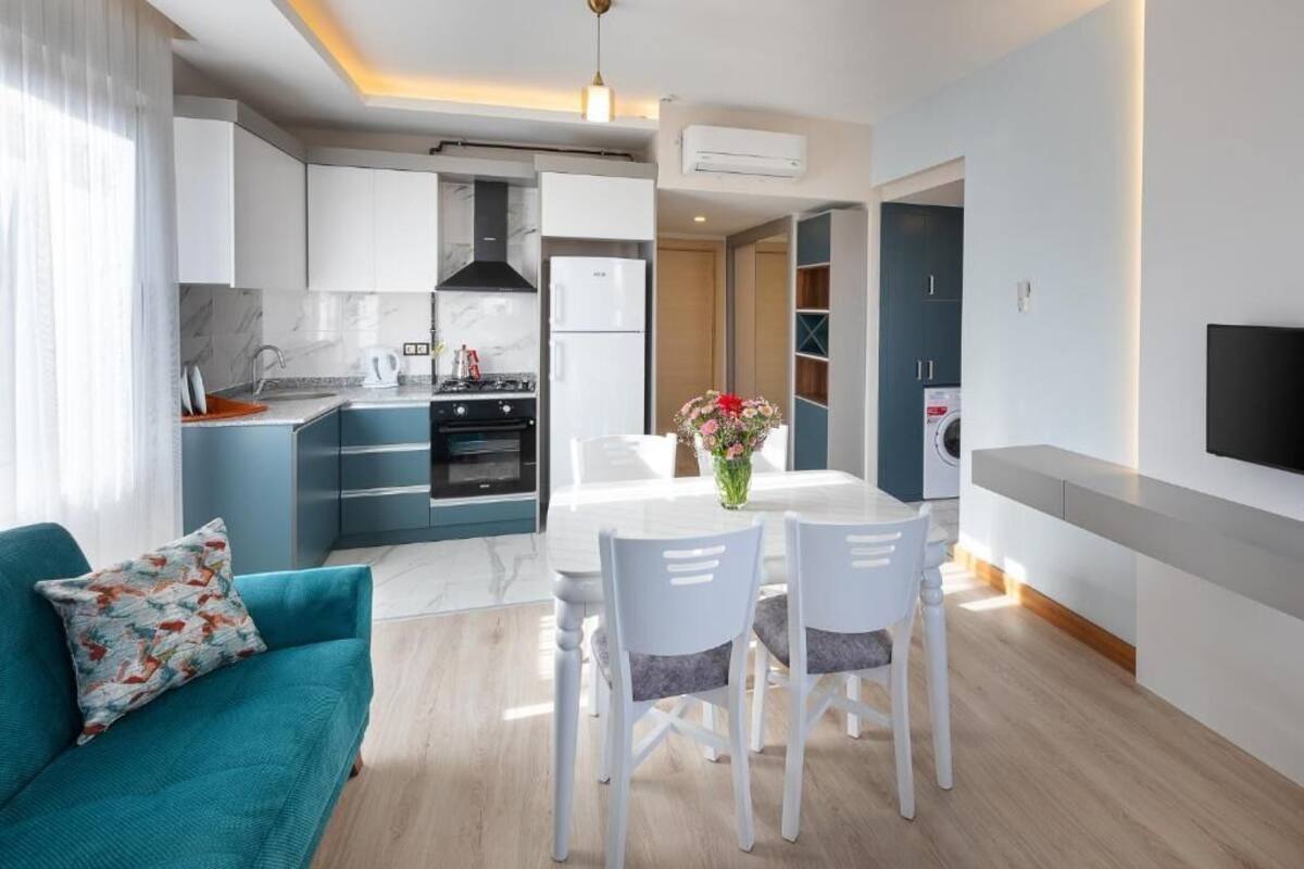Deluxe Studio Suite | Living area
