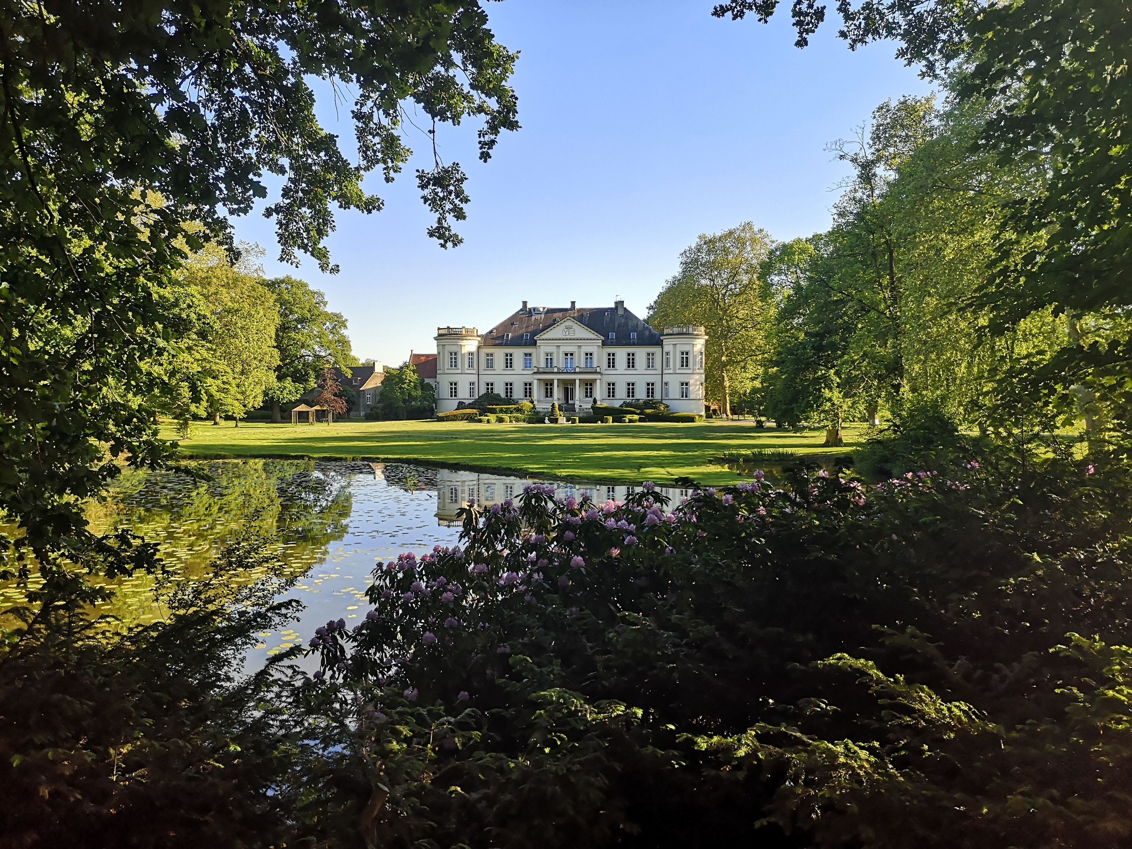 Schloss Buldern (fußläufig 350m)