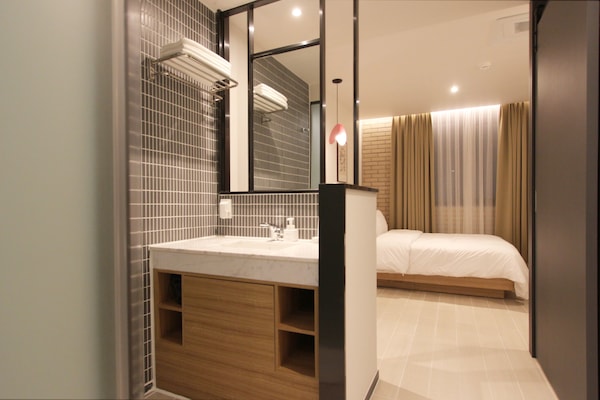 Suite (Double) | Soundproofing, free WiFi