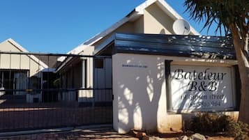 Mặt tiền nơi lưu trú