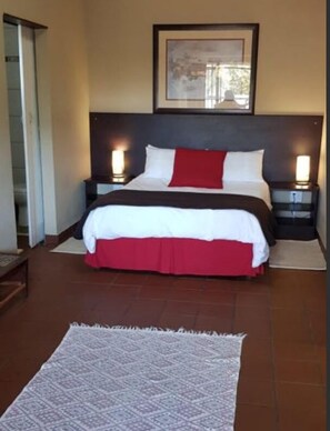 Bed sheets - Bateleur Bed & Breakfast (Kariega)