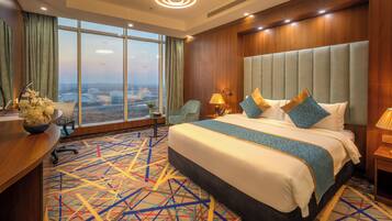 Suite with City View Airport | Premium bedding, Tempur-Pedic beds, minibar, in-room safe