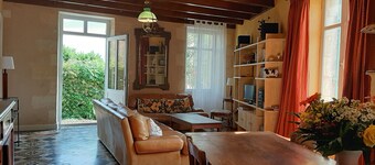 Gîte "château les Cèdres" 4 Pers. 90 m2, au Coeur du Vignoble
