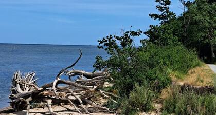 Vacation apartment 100sqm <br>Living <br>3 double beds Bedroom<br>Kitchen<br>Bathroom