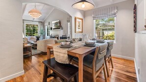Dining - 3806 La Belle Vie - Cute Carmel Cottage (Carmel)