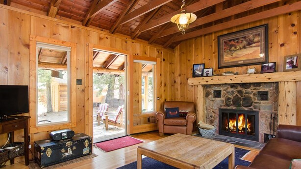 Cabin, Multiple Beds (Cabin Fever * fireplace) | Living room - Cabin Fever Fireplace (Tahoe City)
