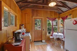 Cabin, Multiple Beds (Cabin Fever * fireplace) | Private kitchen | Fridge, microwave, stovetop, coffee/tea maker