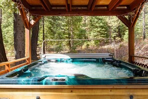 Cabin, Multiple Beds (1545 West Lake Getaway - HOT TUB, Wal) | Spa | Hot tub - 1545 West Lake Getaway - HOT Tub, Walk to Lake & Sunnyside (Tahoe City)