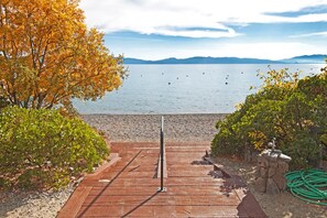 Cabaña, varias camas (Barking Pine Cabin - private BEACH ac) | Áreas de la propiedad