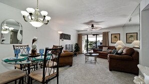 Studio (2 Bedrooms) | Interiör