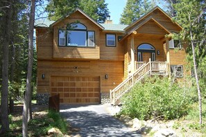 Exterior - River Rock Lodge - Game Room & HOT Tub! (Homewood)