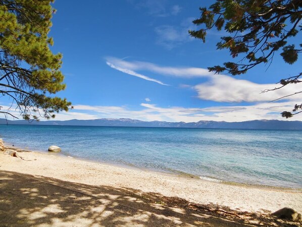 獨棟房屋, 多張床 (River Rock Lodge - GAME ROOM & HOT TU) | 海灘