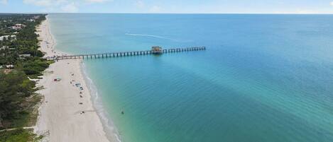 Beach nearby, sun-loungers, beach towels