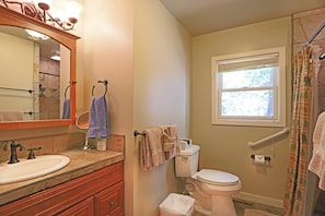 Maison, Plusieurs lits (Trembley House) | Salle de bain