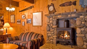 Unclassified image, 5 of 29, button - Wheelehan House - Close to Tahoe City & Tahoe Park HOA Beach Access! (Tahoe City)
