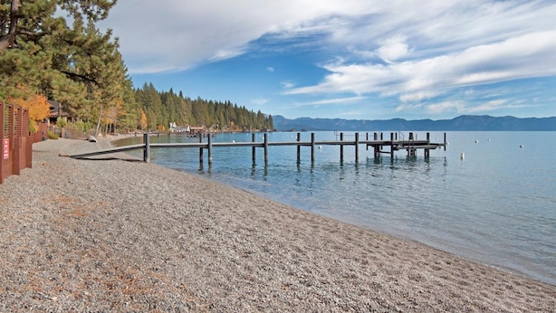 Unclassified image, 1 of 29, button - Wheelehan House - Close to Tahoe City & Tahoe Park HOA Beach Access! (Tahoe City)