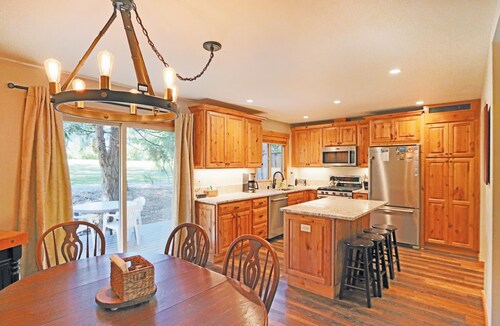 Thompson's Landing - Remodeled Condo