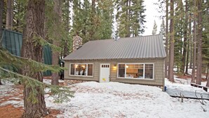 Hus - flera sängar (Aspen Grove - WALKING DISTANCE TO LAK) | Exteriör
