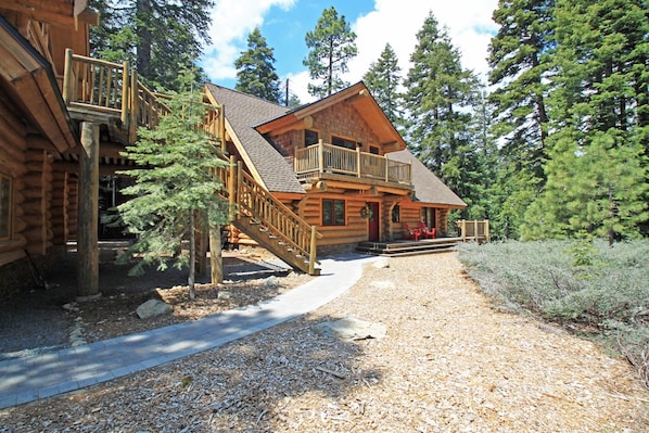 Cabane, plusieurs lits (McKinney Creek Cabin - Walk to Chambe) | Extérieur
