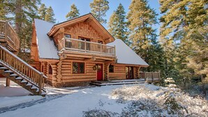 Stuga - flera sängar (McKinney Creek Cabin - Walk to Chambe) | Exteriör