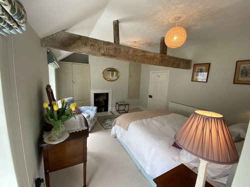 Charming 3 bedroom house in the heart of Ludlow