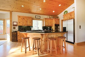 House, Multiple Beds (Stine Haus - HOT TUB & Beach Access!) | Private kitchen