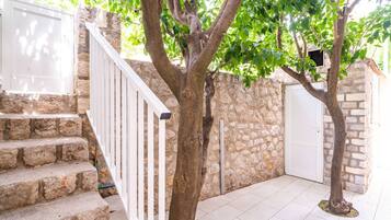 House (Four-Bedroom House with Terrace) | Exterior