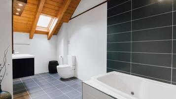 Shower, jetted tub, hair dryer