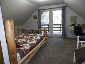 3 makuuhuonetta, silitysrauta/-lauta, Wi-Fi, vuodevaatteet