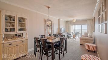 公寓客房, 多張床, 私人泳池, 海灘景觀 | 客房景觀