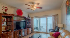 42-inch TV with cable channels - Sea Breeze 807 (Biloxi)