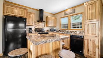 Ranch House Cabin | Private kitchen