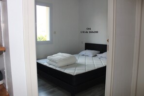 2 bedrooms, travel cot, free WiFi - Self-catering house 5 minutes from PUY DU FOU (Chanverrie)