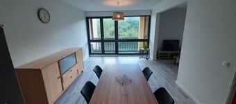 Bright apartment near the center