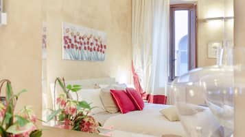 3 camere, una cassaforte in camera, ferro/asse da stiro, Wi-Fi gratuito