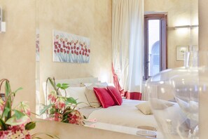 3 bedrooms, in-room safe, iron/ironing board, free WiFi - 3 bedrooms flat in central Lucca with air conditioning (Lucca)