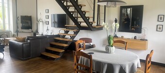 1920s Charentais house near a lake