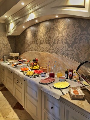 Desayuno continental incluido todos los días