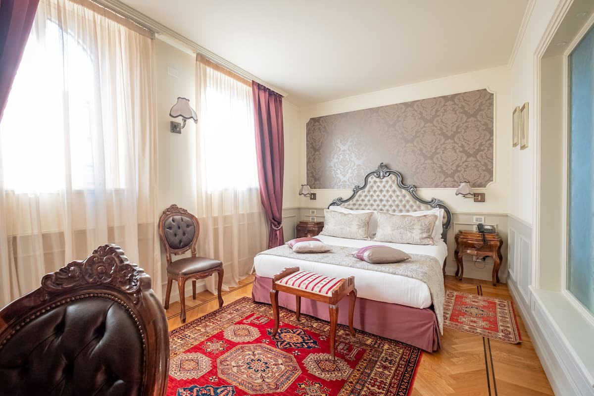 Superior Double Room | 1 bedroom, Egyptian cotton sheets, premium bedding, down comforters
