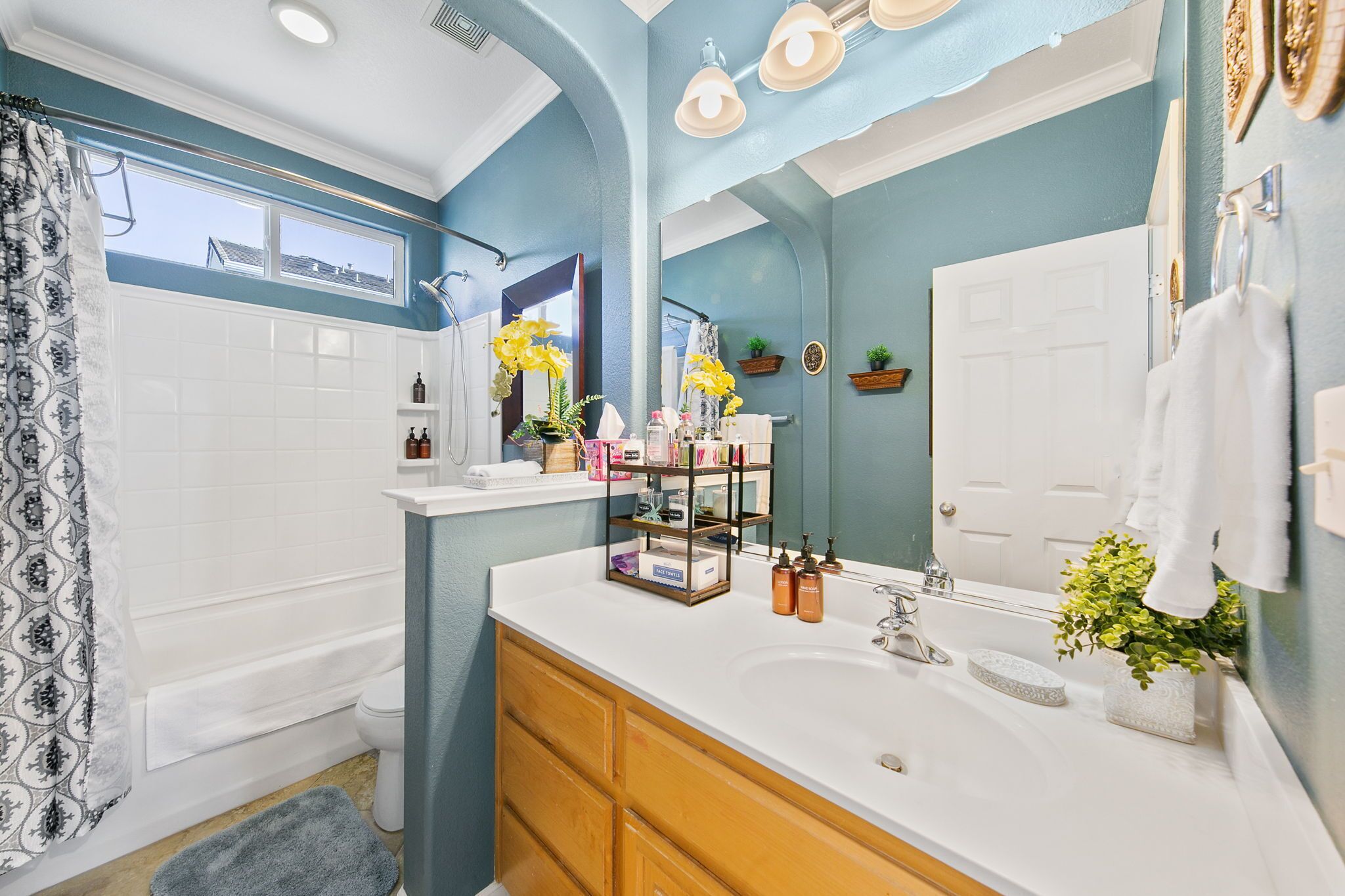 Combined shower/tub, hair dryer, towels, soap
