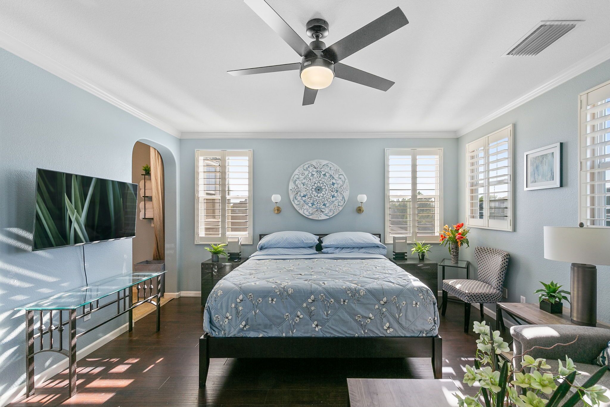 4 chambres, bureau, espace de travail pour ordinateur portable