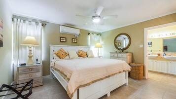 2 bedrooms, in-room safe, iron/ironing board, free WiFi