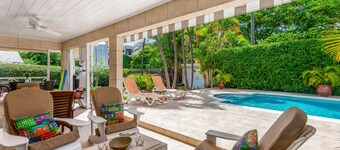 Luxury Private Villa Beach  6 mins walk from villa, Private garden pool H/keep