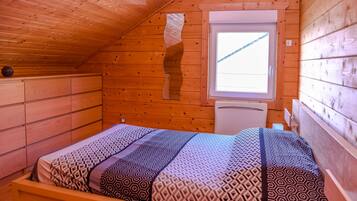 3 slaapkamers, reisbedje, gratis wifi, beddengoed