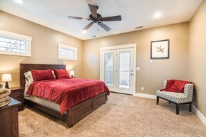 3 slaapkamers, een strijkplank/strijkijzer, wifi, beddengoed