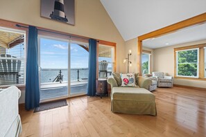 Fernseher, Kamin, Videospiele