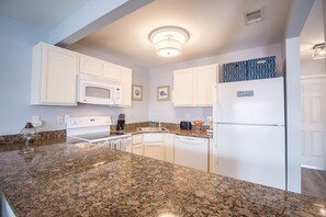 Condo, 1 King Bed, Private Pool | Private kitchen | Fridge, microwave, stovetop, dishwasher