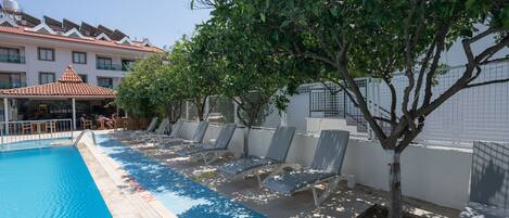 Seasonal outdoor pool