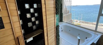 Asian Style Home with the Best View in Viña!